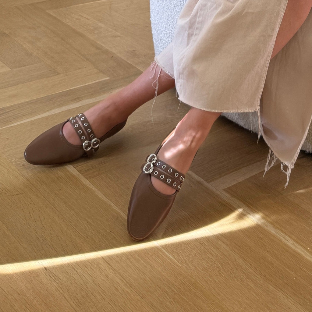 Como 2 Buckle - Pecan