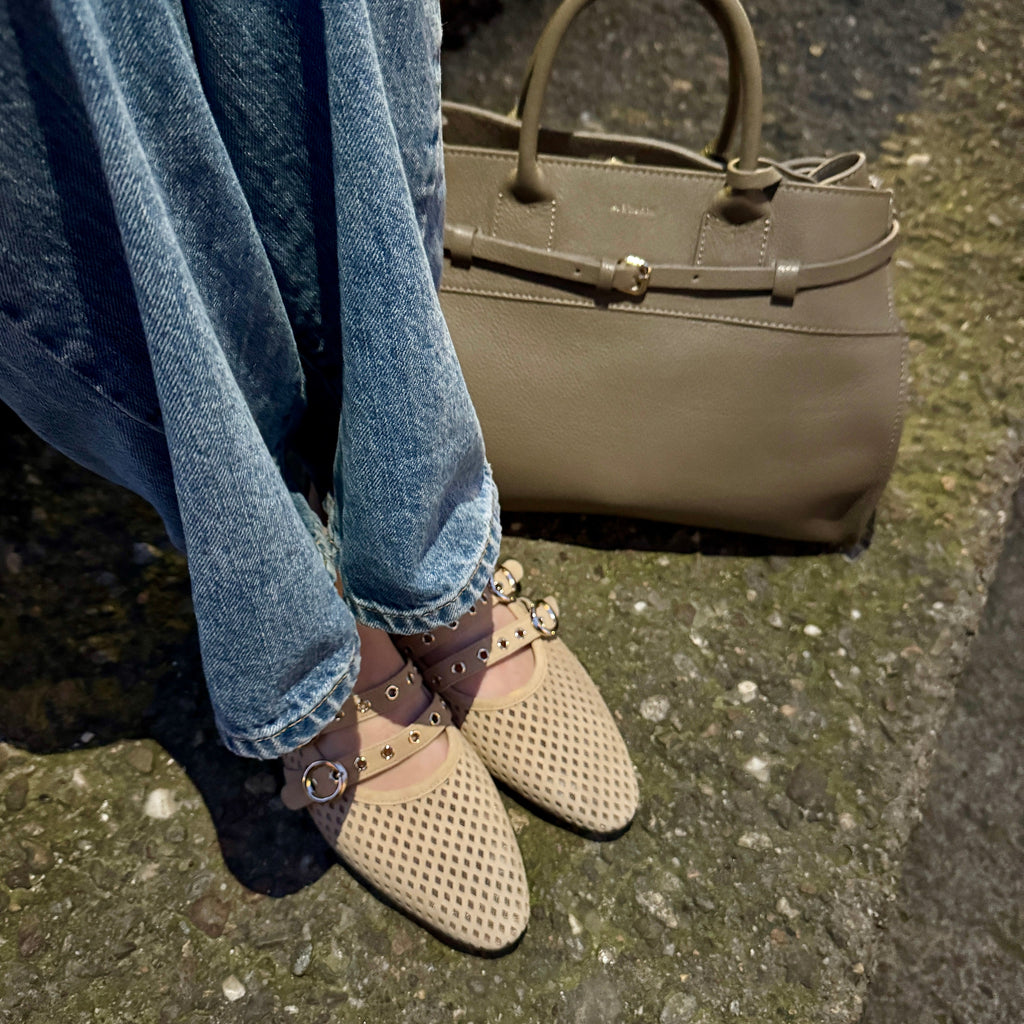 Como 2 Buckle - Perforated Sand
