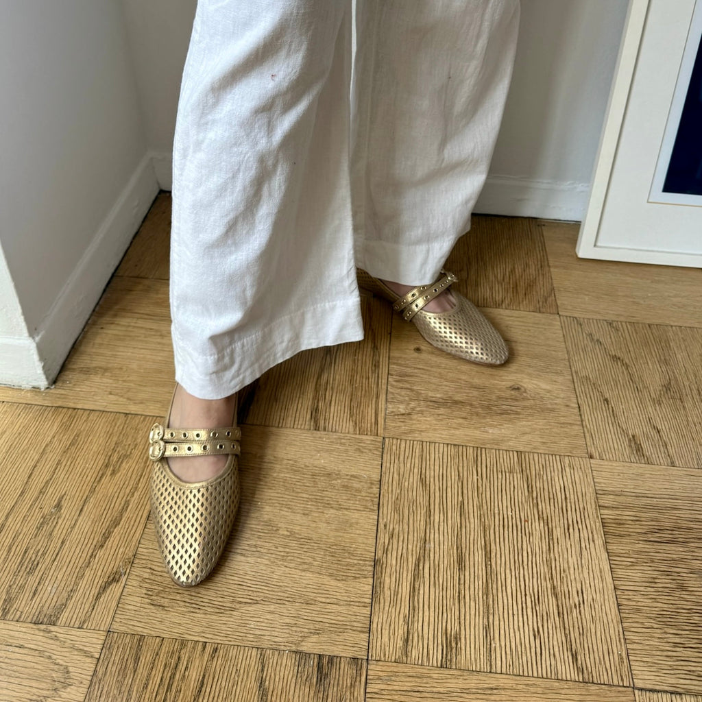 Como 2 Buckle  - Perforated Gold Foil