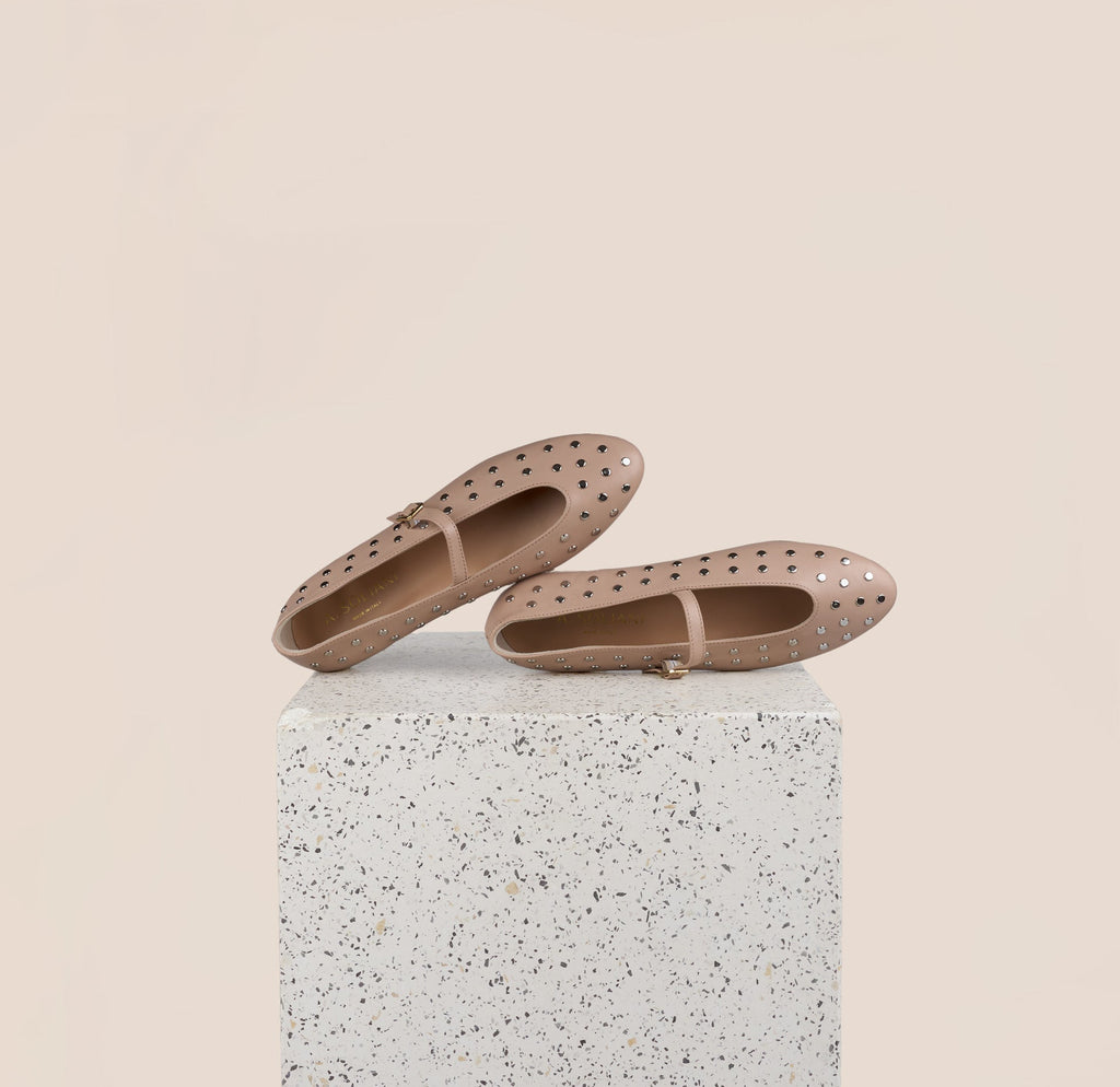 Bari Studs - Beige Nude