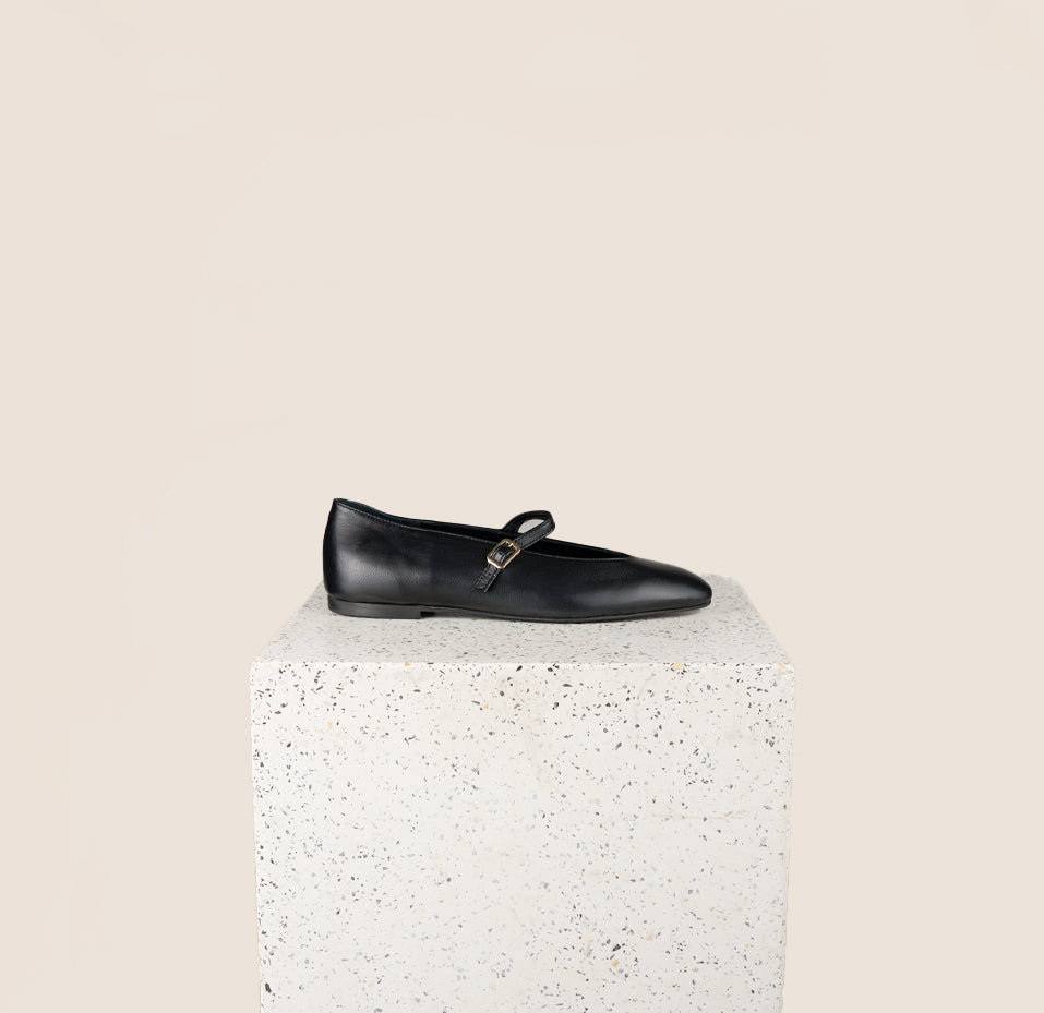 Bari - Black Leather