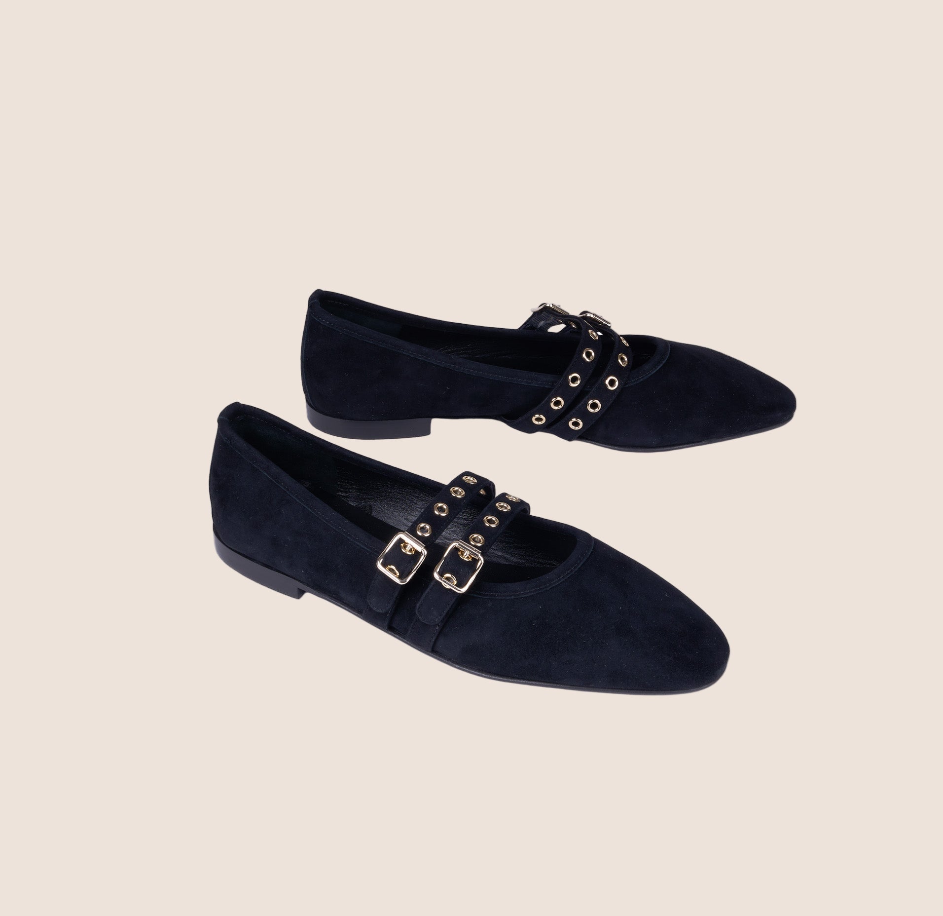 Como 2 Buckle - Black Suede