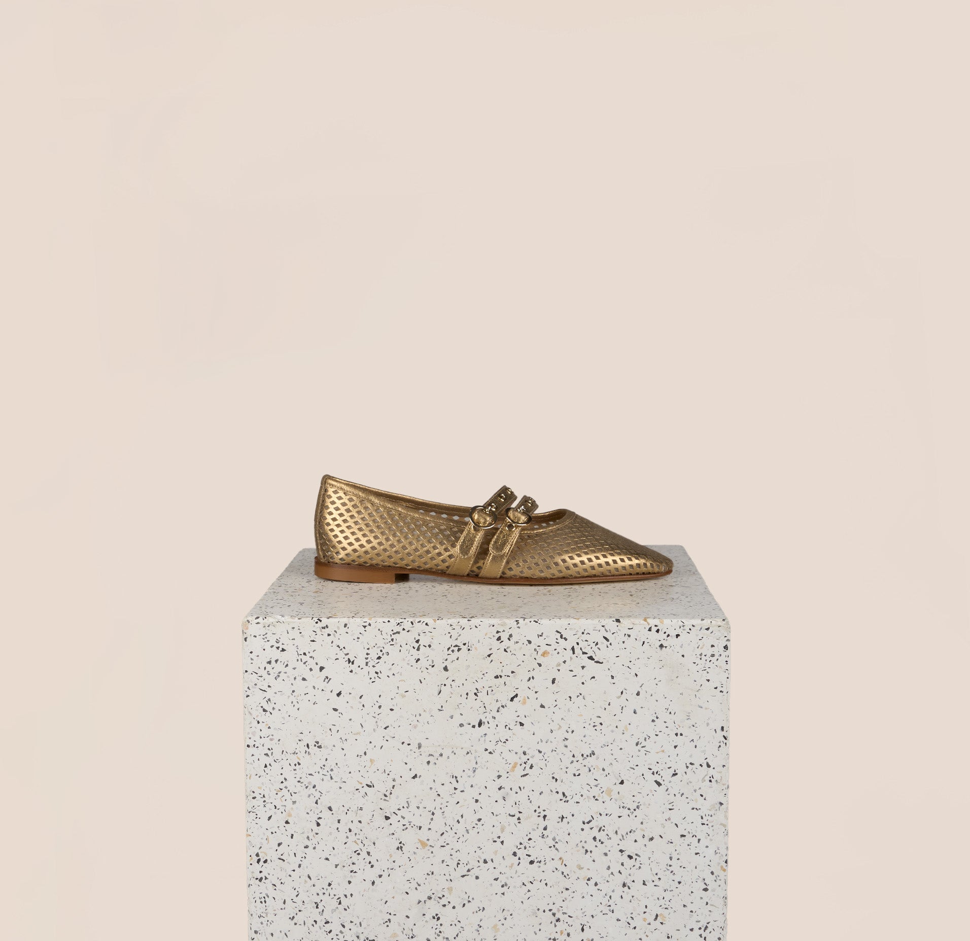 Como 2 Buckle  - Perforated Gold Foil