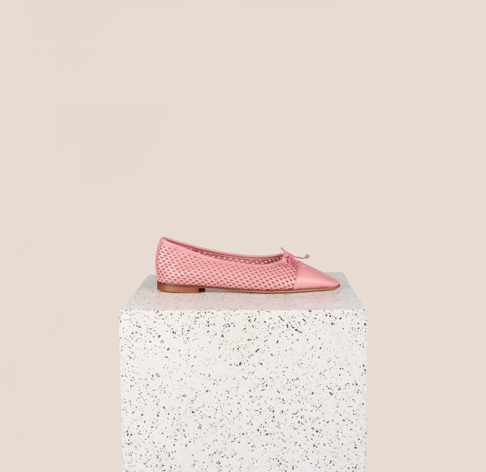 Como - Perforated Peony (cap toe)