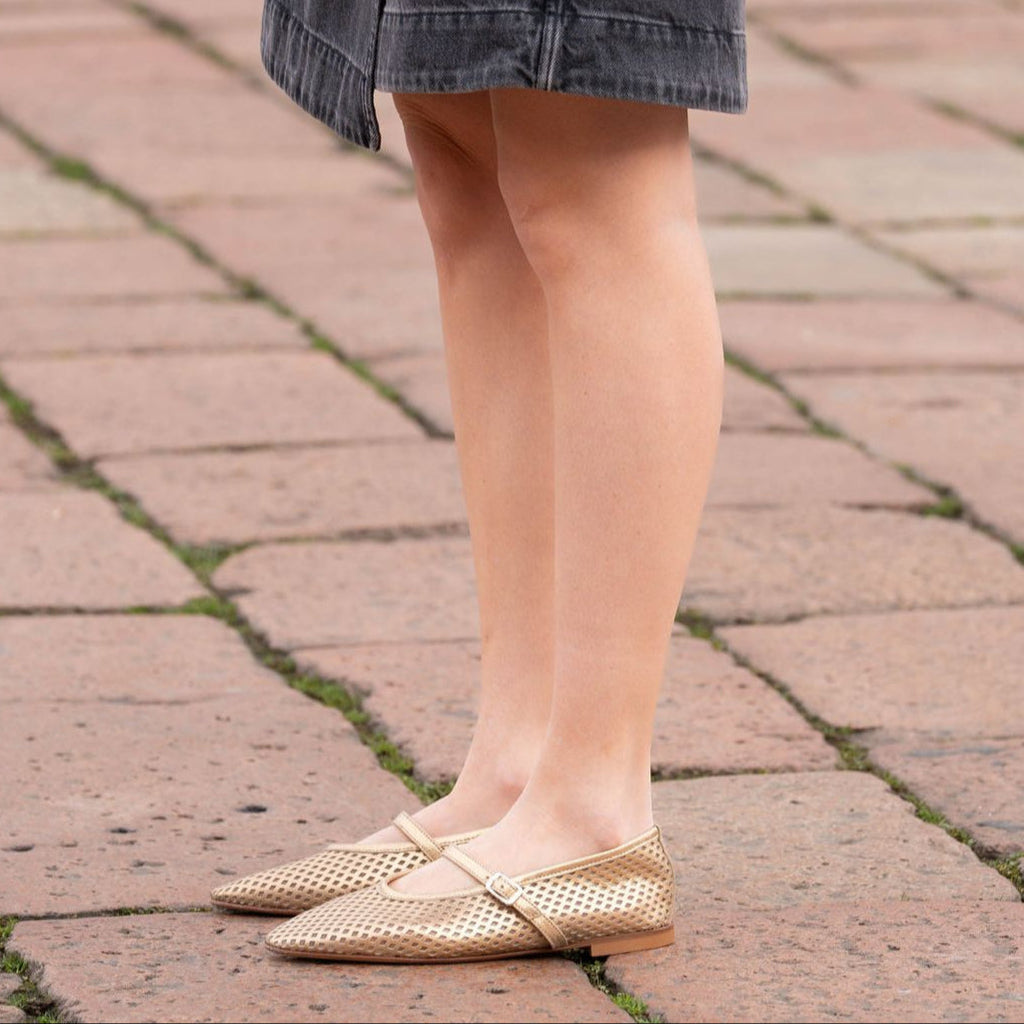 Cori - Perforated Gold Foil