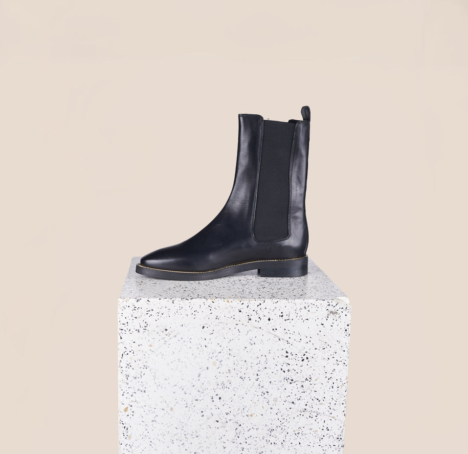 Pavia Tall - Black Leather