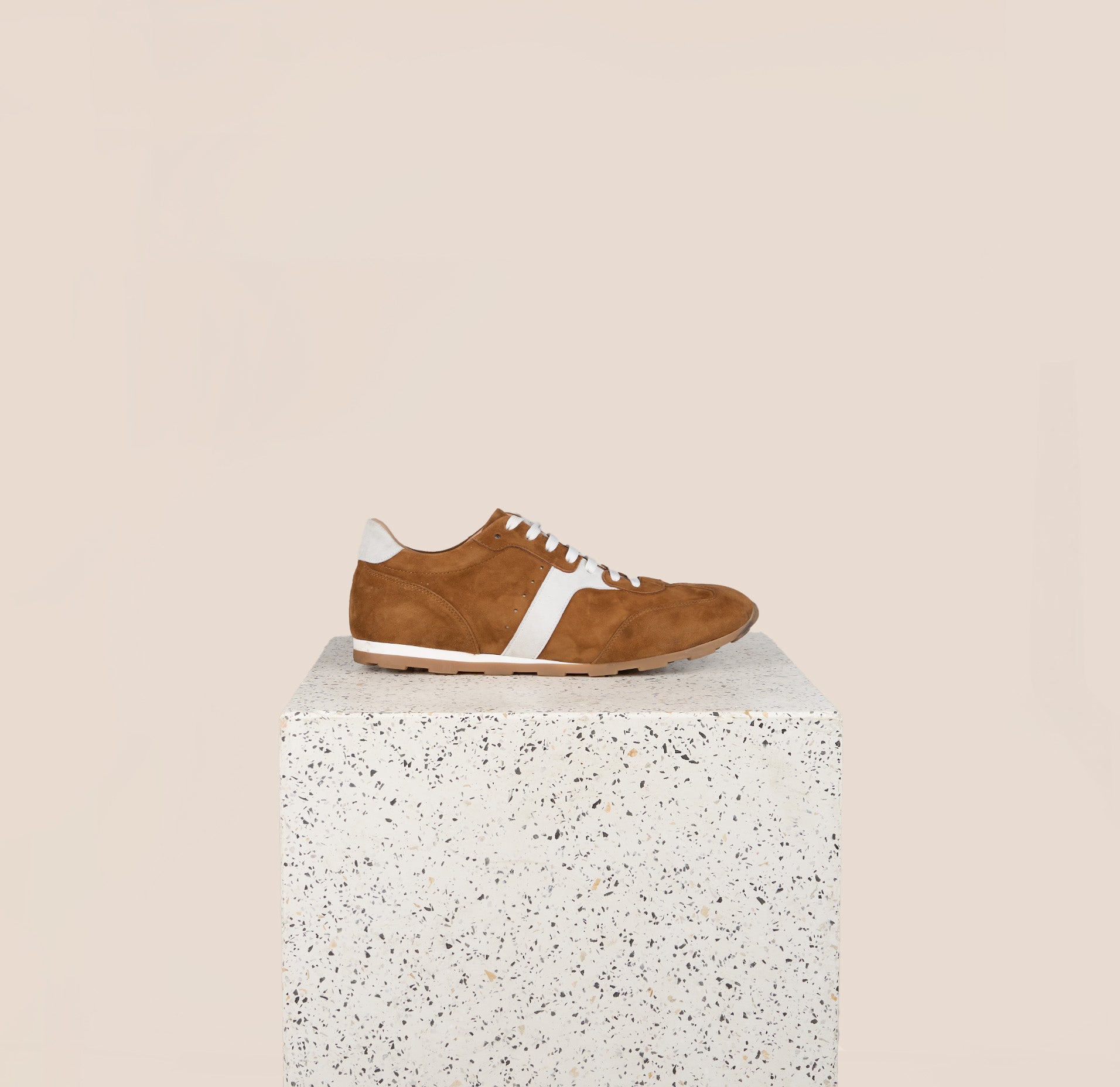 Puglia-Amaretto Suede