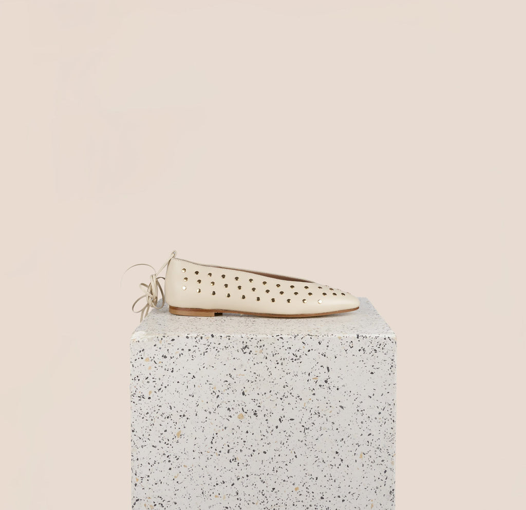 Scala Ties - Ivory Studs