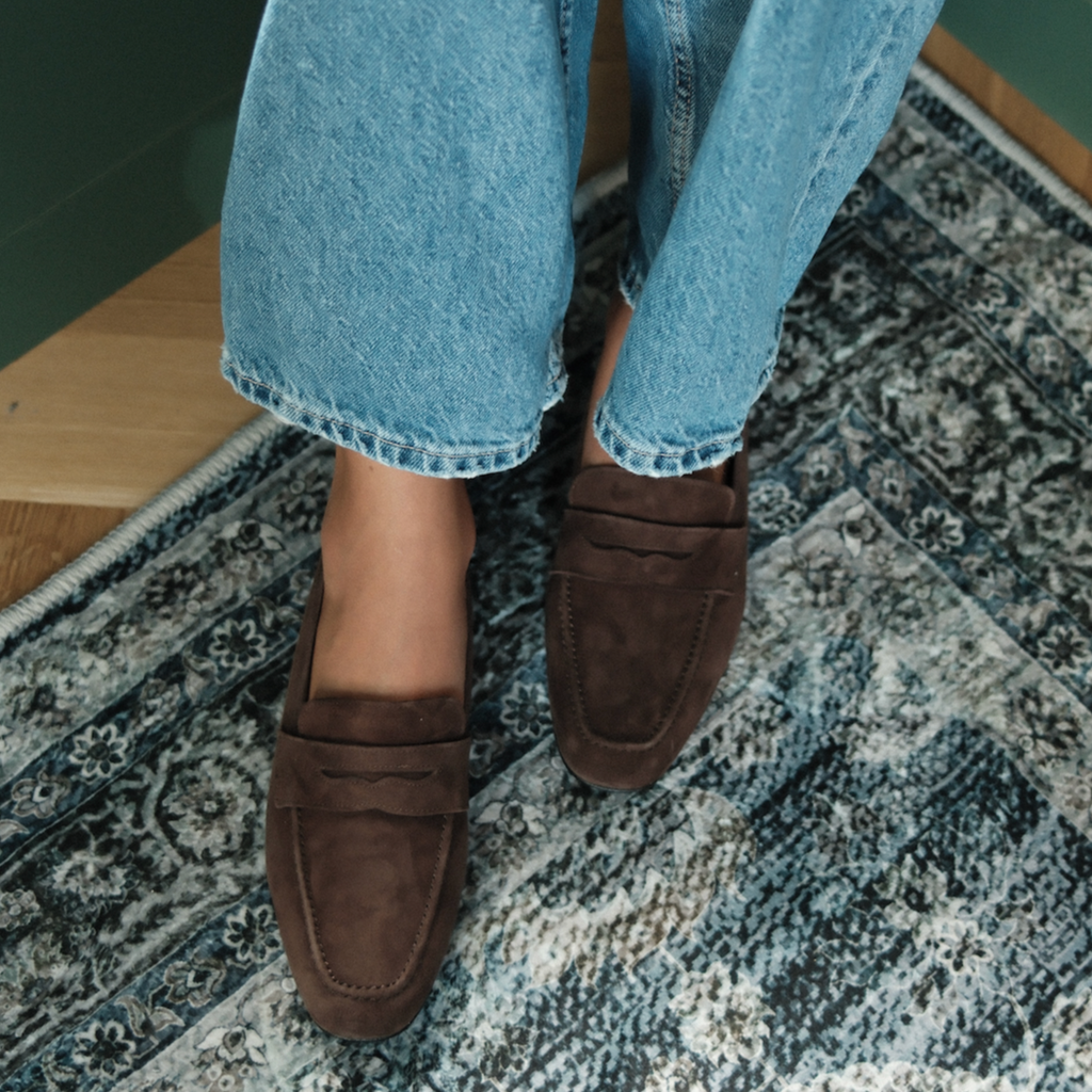 Lodi Due - Chocolate Suede