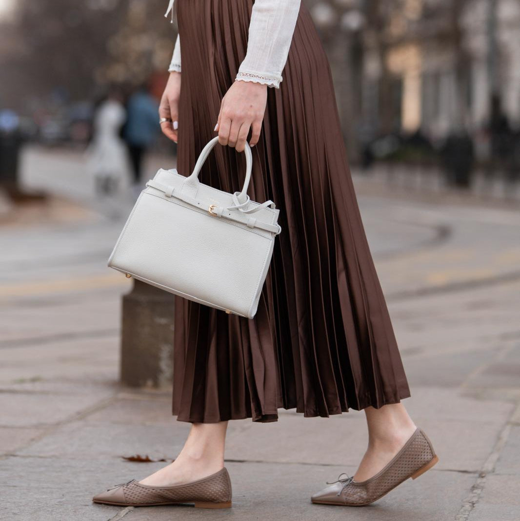 Como - Perforated Taupe (cap toe)